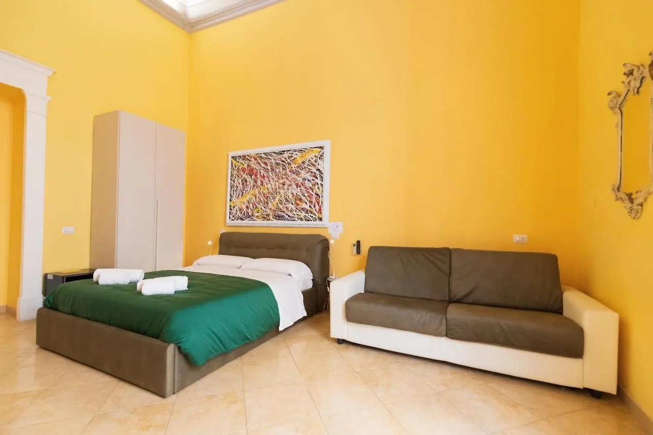 Suites Trinita In Toledo Street Neapol Pensjonat