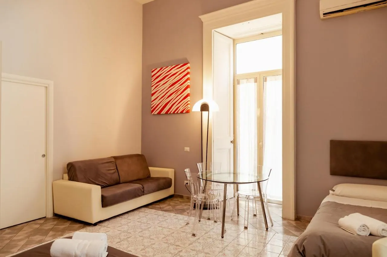 Suites Trinita In Toledo Street 那不勒斯 0*,