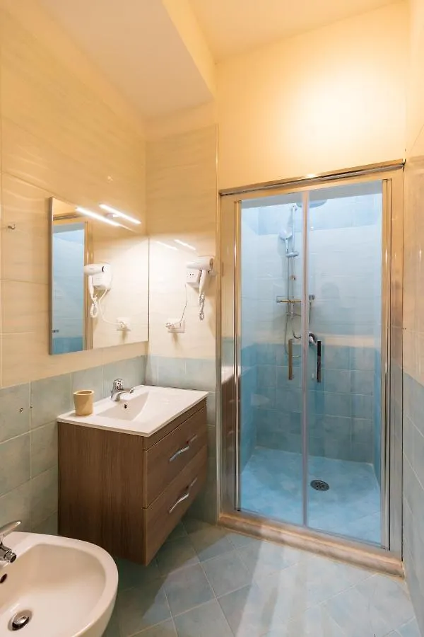 Suites Trinita In Toledo Street Neapol Pensjonat
